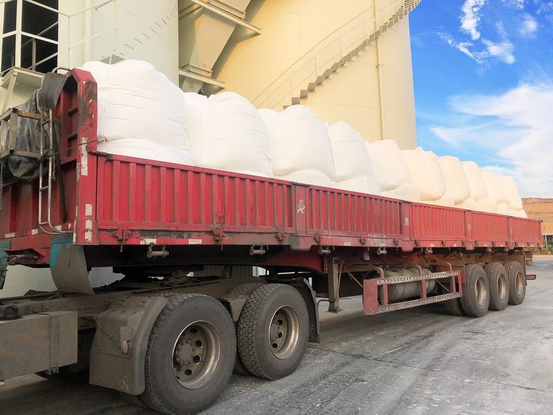 洛陽地區(qū)在瀝青混合料中添加消石灰的應用